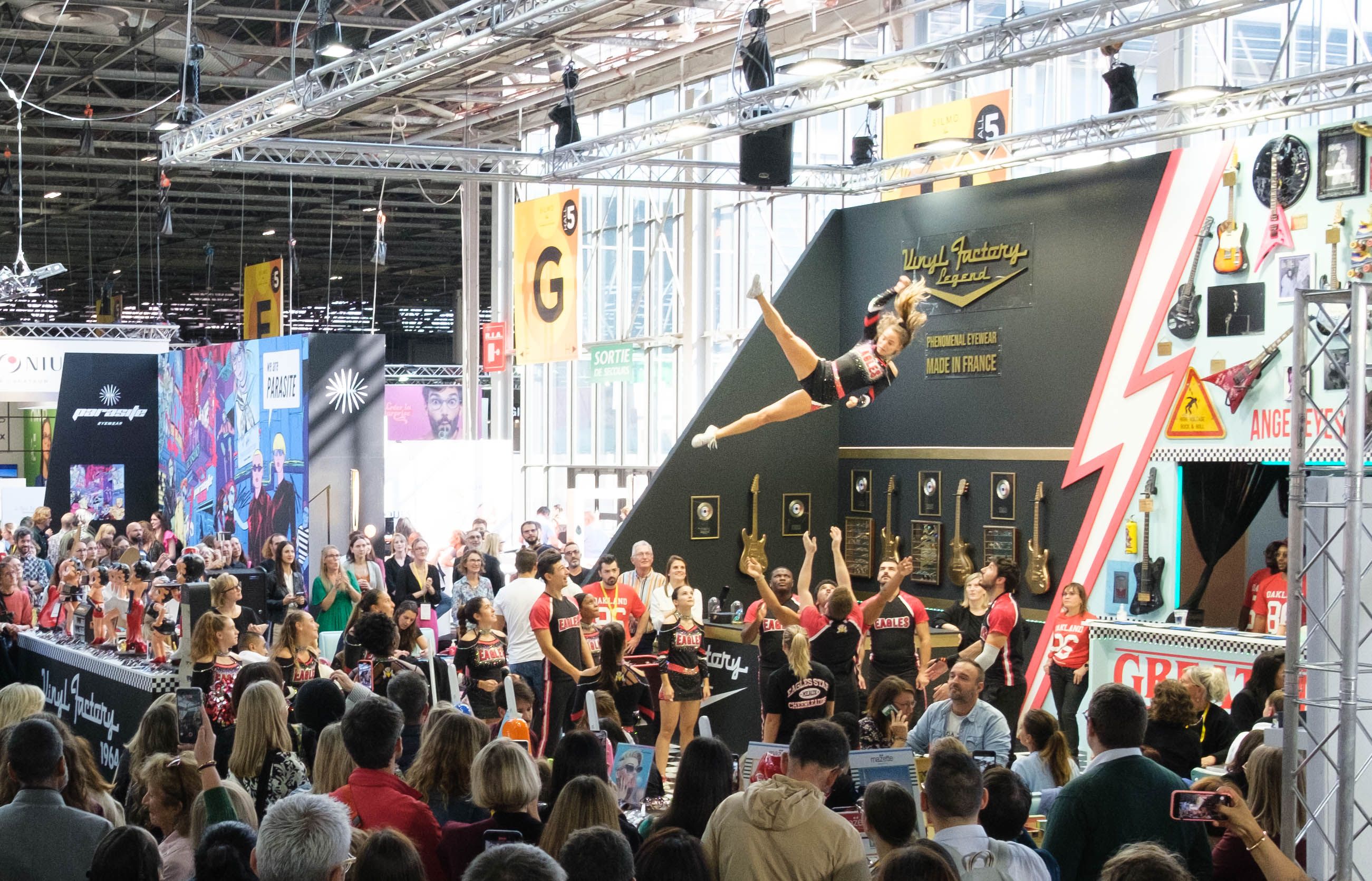 美國紐約展臺設(shè)計：色彩搭配的藝術(shù)